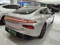 2023 Xpeng P7 P7i 610 Max Performance — фото 7