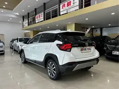 2022 Toyota Yaris L Zhixuan X 1.5L CVT Luxury Plus, белый — фото 7