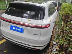 2026 Aito M7 EREV Pro+ 4WD 5-seat, белый — фото 3
