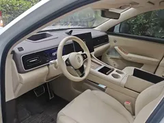 2026 Aito M7 EREV Pro+ 4WD 5-seat, белый — фото 12