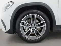 2021 Mercedes-Benz GLA AMG 35 4MATIC, белый — фото 17