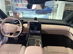 2024 Nio ET5T 75kWh Touring — фото 5
