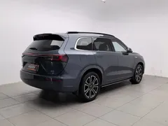 2024 Aito M7 1.5T Smart Driving 4WD Ultra 5-seat, синий — фото 2