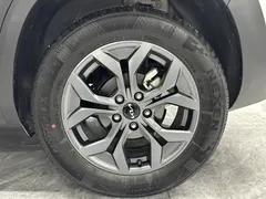 2023 Kia Seltos 1.5L CVT Luxury, белый — фото 15