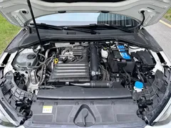 2021 Audi A3 Sportback 35 TFSI Sport, белый — фото 6