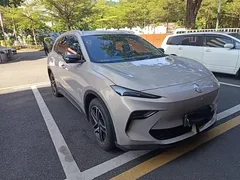 2025 MG ES5 515plus RWD — фото 4
