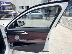 2021 BMW 1 Series 120i M Sport, белый — фото 13