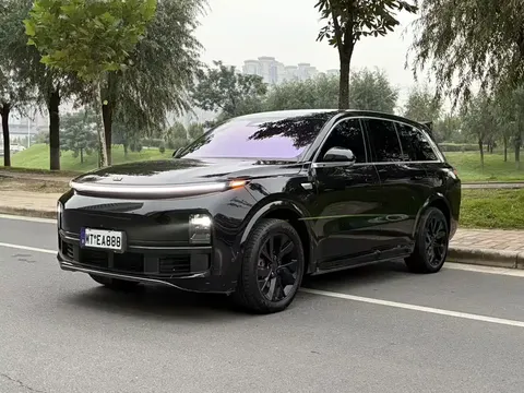 2024 Li Auto L8