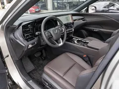 2023 Lexus RX 350h 4WD — фото 9
