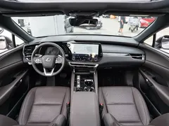 2023 Lexus RX 350h 4WD — фото 13