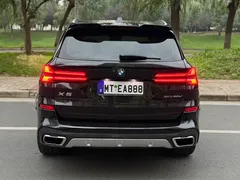 2023 BMW X5 30Li Premium M Sport Package, чёрный — фото 8