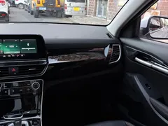 2023 Kia Seltos 1.5L CVT Luxury, белый — фото 14