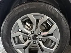 2023 Kia Seltos 1.5L CVT Luxury, белый — фото 22