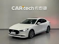 2021 Mazda 3 2.0L AT, белый — фото 1