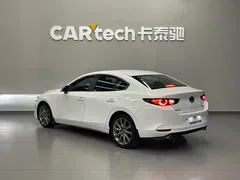 2021 Mazda 3 2.0L AT, белый — фото 6