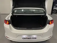 2021 Mazda 3 2.0L AT, белый — фото 20
