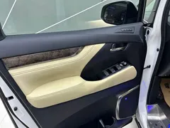 2021 Toyota Vellfire Hybrid 2.5L HV Premium, белый — фото 6
