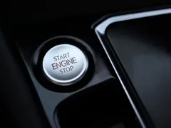 2023 Volkswagen Sagitar 300TSI DSG — фото 12