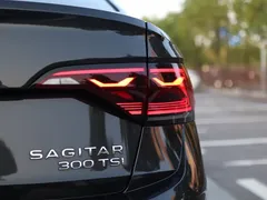 2023 Volkswagen Sagitar 300TSI DSG — фото 32