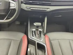 2021 Geely Vision X3 1.5L CVT Premium, белый — фото 16