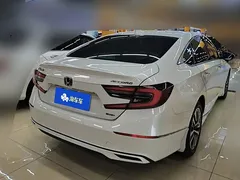 2022 Honda Accord 2.0L Hybrid, белый — фото 3