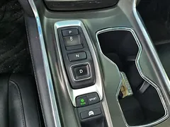 2022 Honda Accord 2.0L Hybrid, белый — фото 16