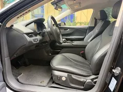 2023 Hongqi E-QM5 Basic Mobility, чёрный — фото 4