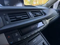 2020 Lexus CT 200h Comfort Two-tone, белый — фото 13