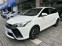 2021 Toyota Yaris L Zhixuan 1.5L CVT Leading, белый — фото 2