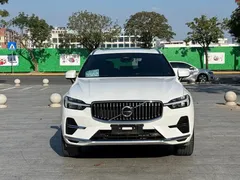 2023 Volvo XC60 T8 PHEV Long Range 4WD Luxury, белый — фото 2