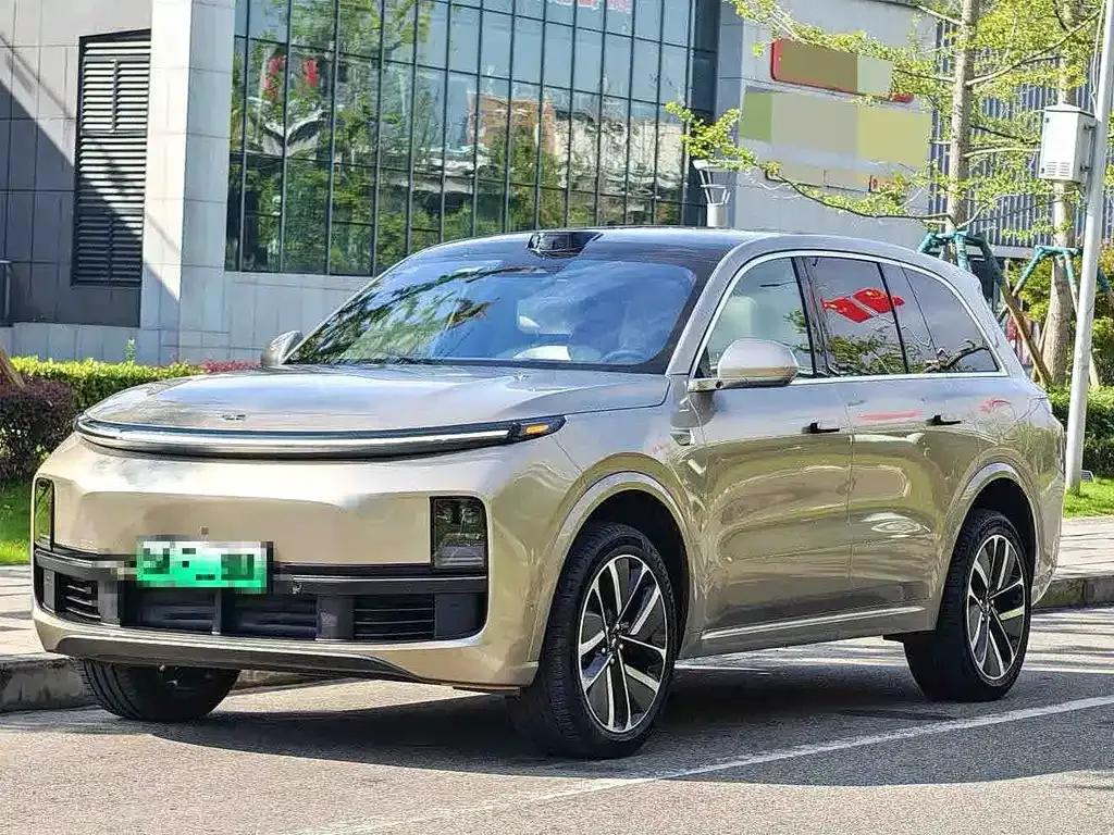 2024 Li Auto L8