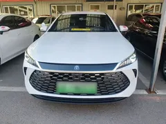 2025 BYD Qin PLUS DM-i PHEV Smart Driving 55km Leading, белый — фото 3