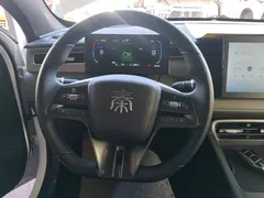 2025 BYD Qin PLUS DM-i PHEV Smart Driving 55km Leading, белый — фото 11