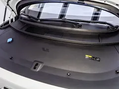 2025 Li Auto i8 Standard, белый — фото 32