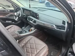 2022 BMW X5 30Li Premium M Sport Package, чёрный — фото 5