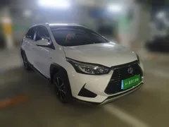 2022 Toyota Yaris L Zhixuan X 1.5L CVT Leading Plus, белый — фото 3