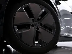 2025 Li Auto i8 Standard, чёрный — фото 18