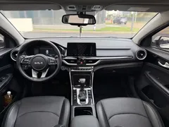 2021 Kia Cerato 1.5L CVT Fashion, белый — фото 6