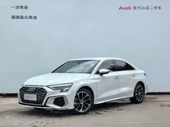 2022 Audi A3L Limousine 35 TFSI Sport, белый — фото 1