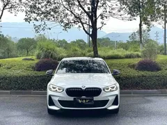 2021 BMW 1 Series 120i M Sport Night Edition, белый — фото 2