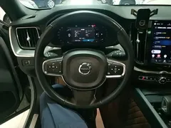 2022 Volvo XC60 4WD Zhiyi Luxury — фото 11