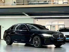 2021 BMW 5 Series 530Li Leading M Sport Package, чёрный — фото 2