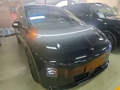 2025 Li Auto i8 Standard, чёрный — фото 4