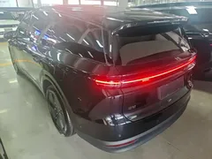 2025 Li Auto i8 Standard, чёрный — фото 5