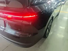 2025 Li Auto i8 Standard, чёрный — фото 8