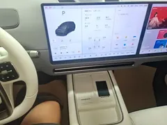 2025 Li Auto i8 Standard, чёрный — фото 13