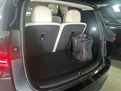 2025 Li Auto i8 Standard, чёрный — фото 19