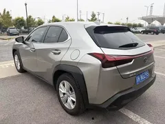 2022 Lexus UX 260h — фото 6