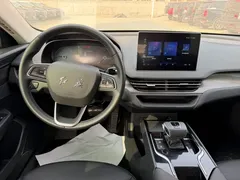2023 Hongqi E-QM5 Basic Mobility, чёрный — фото 10