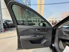 2023 Hongqi E-QM5 Basic Mobility, чёрный — фото 15